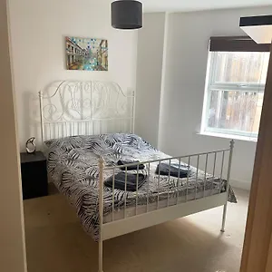 Entire Town Centre 2 Bedroom Very Close To , Bournemouth United Kingdom